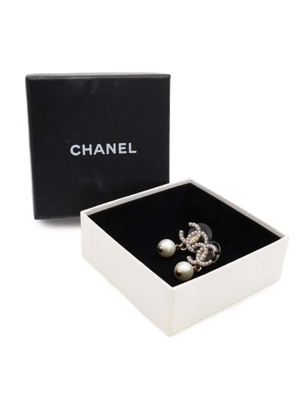 Chanel 04A CC Logo Swing Earrings Faux Pearl White Gold
